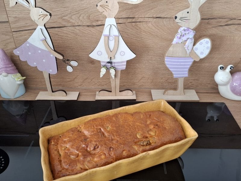 Cliquez pour zoomer ! Cake tomates séchées, olives vertes et feta Thermomix par Petroni