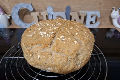 Cliquez pour zoomer ! Pain aux flocons d’avoine en cocotte Thermomix par Petroni