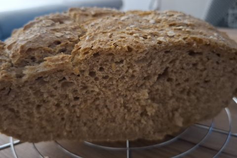 Cliquez pour zoomer ! Pain aux flocons d’avoine en cocotte Thermomix par Petroni