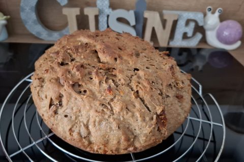 Cliquez pour zoomer ! Pain figues et noix Thermomix par Petroni