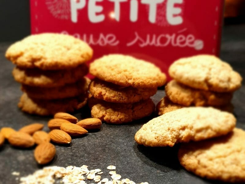 Cliquez pour zoomer ! Biscuits aux flocons d’avoine et amandes Thermomix par Petroni
