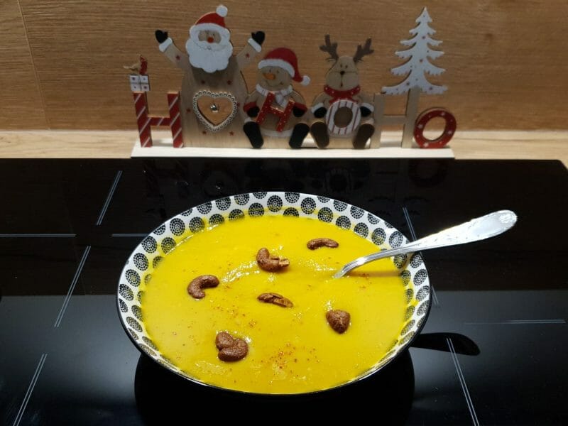 Cliquez pour zoomer ! Velouté de butternut aux lentilles corail et au curry Thermomix par Petroni