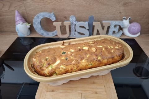 Cliquez pour zoomer ! Cake courgettes et cheddar Thermomix par Petroni