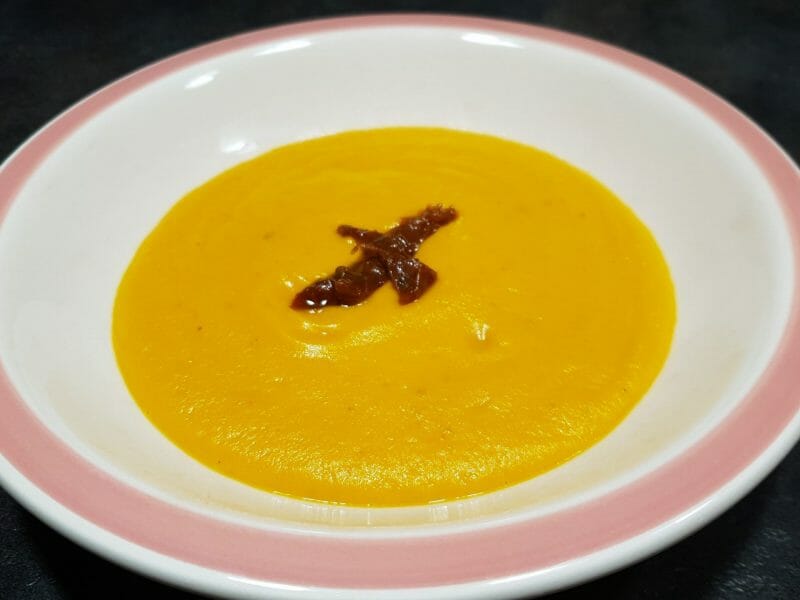 Cliquez pour zoomer ! Velouté de carottes et tomates séchées Thermomix par Petroni