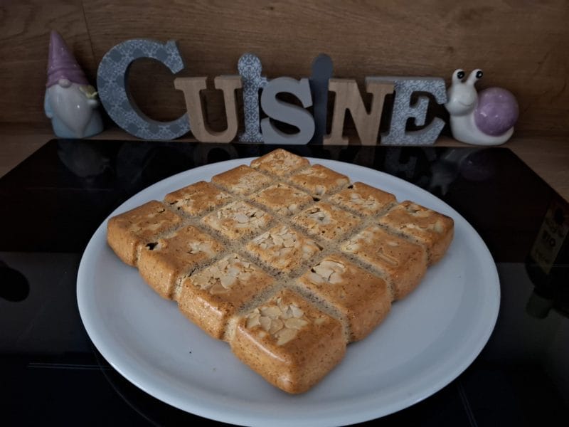 Cliquez pour zoomer ! Gâteau fondant 100% amandes Thermomix par Petroni