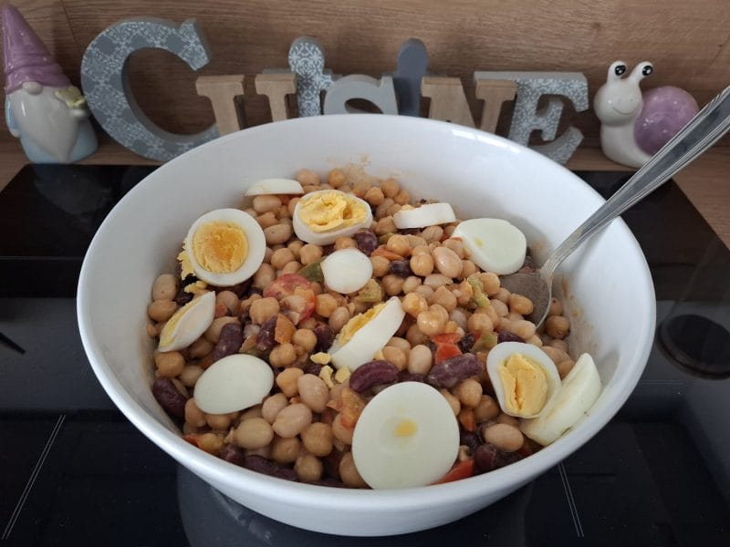 Cliquez pour zoomer ! Salade de légumineuses aux bâtonnets de crabe Thermomix par Petroni