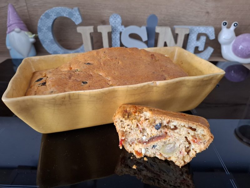 Cliquez pour zoomer ! Cake aux poivrons, fêta et olives Thermomix par Petroni