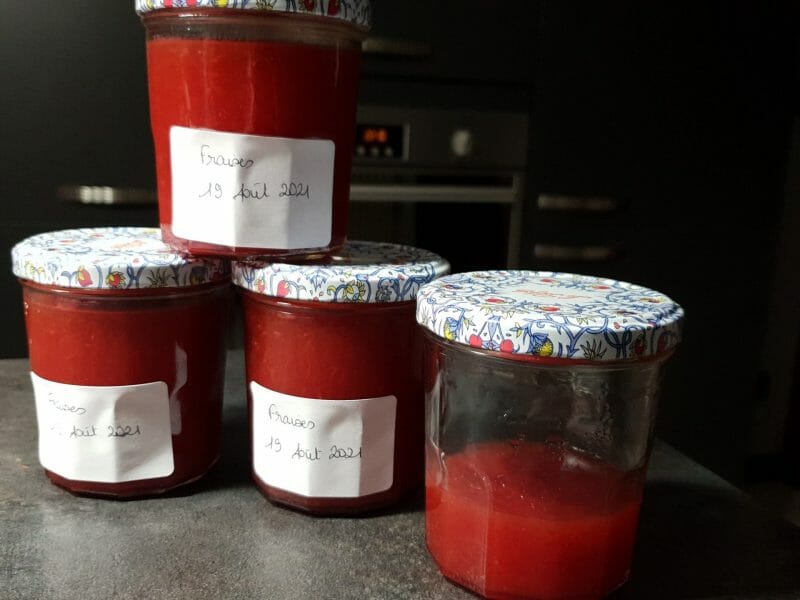 Cliquez pour zoomer ! Confiture de fraises Thermomix par Petroni