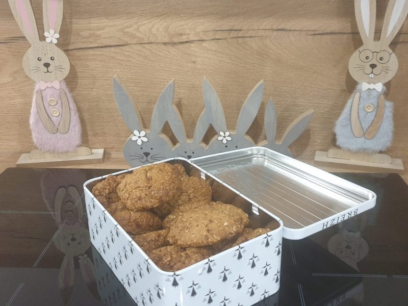 Cliquez pour zoomer ! Biscuits aux flocons d’avoine, cacahuètes et chocolat Thermomix par Petroni