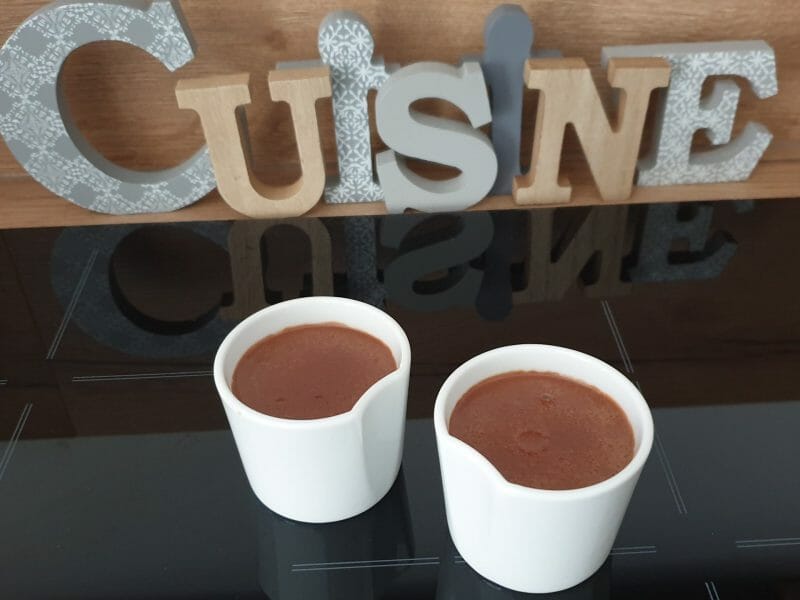 Cliquez pour zoomer ! Panna cotta au chocolat Thermomix par Petroni