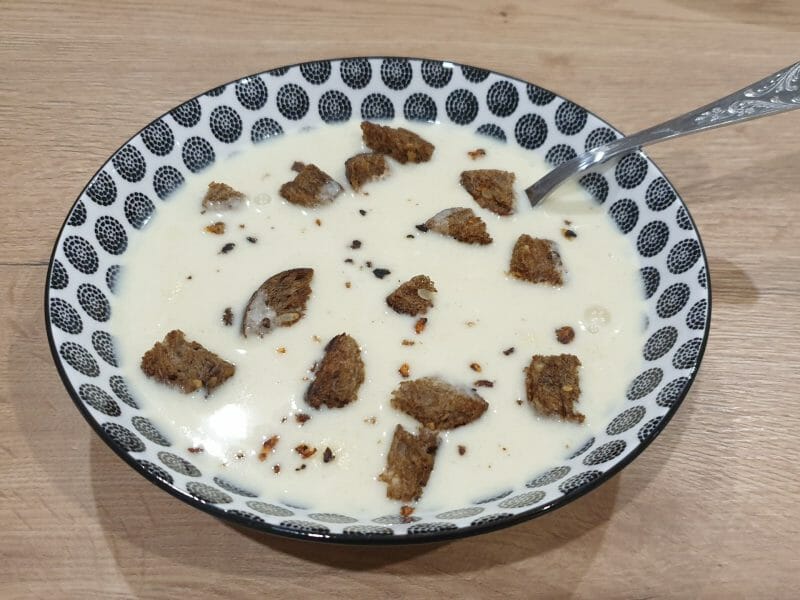 Cliquez pour zoomer ! Velouté à l’ail Thermomix par Petroni