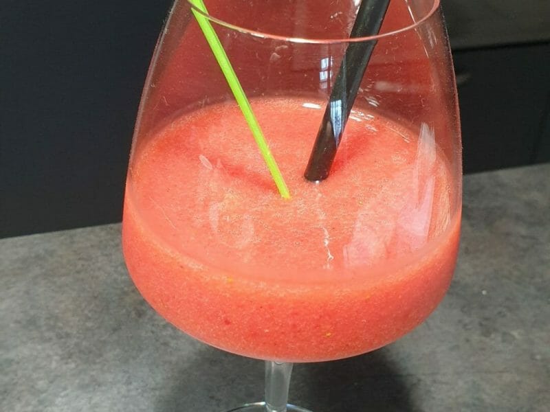 Cliquez pour zoomer ! Shot vodka fraise Thermomix par Petroni