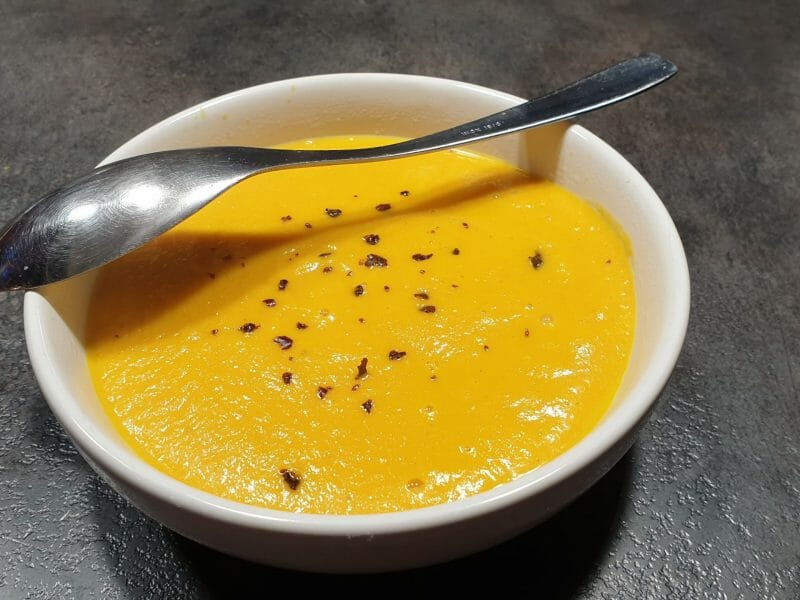 Cliquez pour zoomer ! Velouté carottes et pommes, au lait de coco Thermomix par Petroni