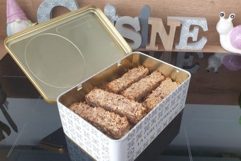 Cliquez pour zoomer ! Barres de céréales à la banane, noix et dattes Thermomix par Petroni