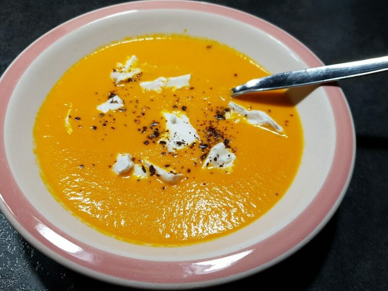Cliquez pour zoomer ! Velouté de carottes et poivrons rouges Thermomix par Petroni