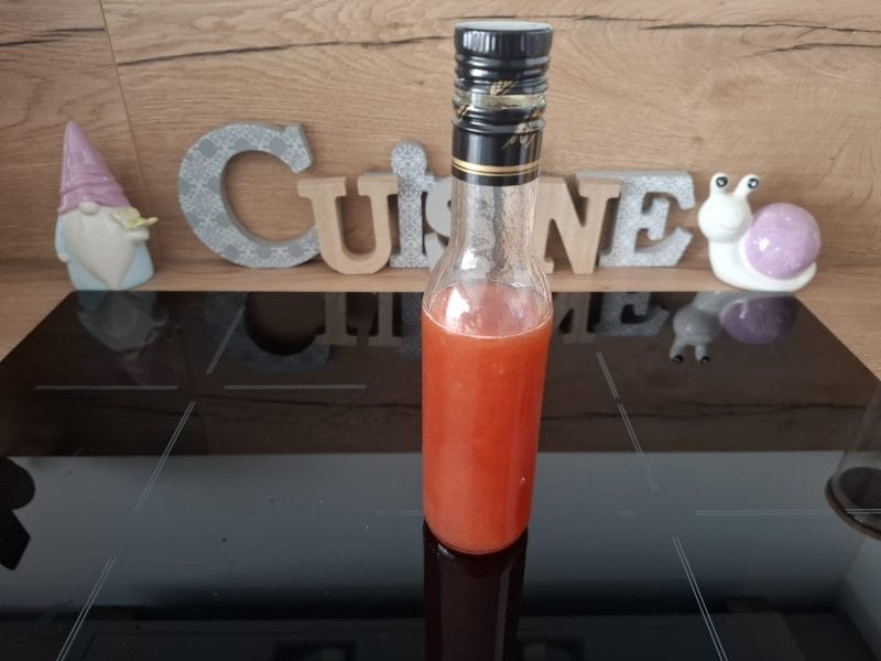 Cliquez pour zoomer ! Sirop de queues de fraises Thermomix par Petroni