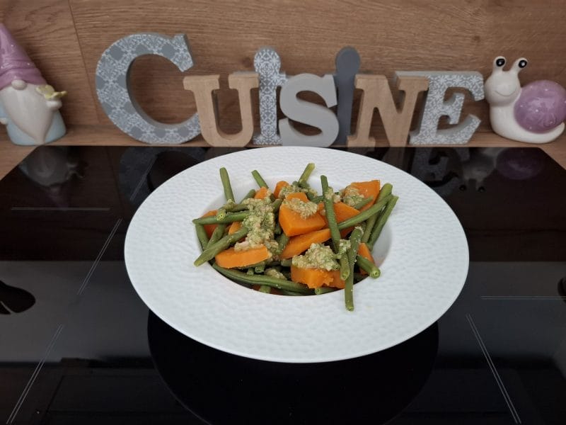 Cliquez pour zoomer ! Pommes de terre et haricots verts à l’ail et au persil Thermomix par Petroni