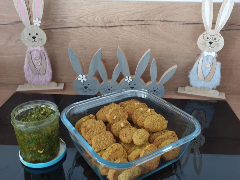 Cliquez pour zoomer ! Sablés apéritifs ail des ours et beaufort Thermomix par Petroni