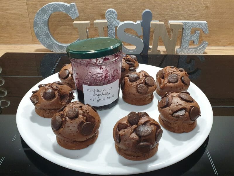 Cliquez pour zoomer ! Muffins façon Sacher Thermomix par Petroni