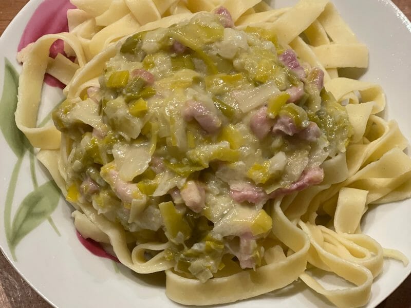 Cliquez pour zoomer ! Tagliatelles à la crème de poireaux Thermomix par lumaf