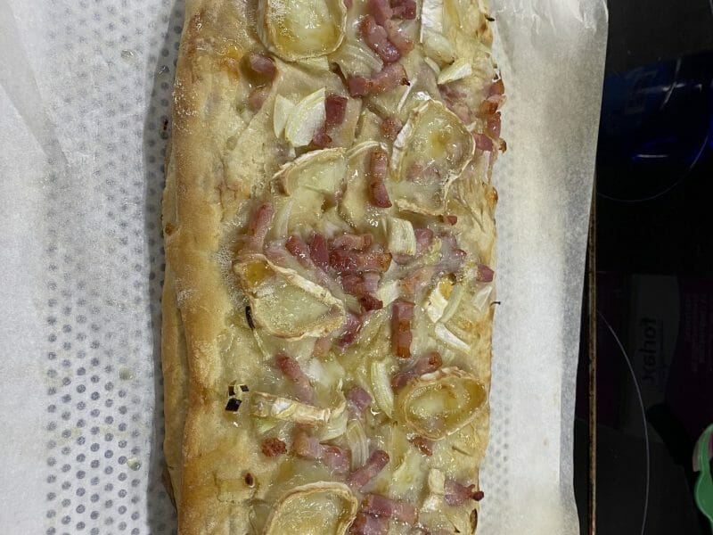 Cliquez pour zoomer ! Fougasse chèvre et lardons Thermomix par trucmich