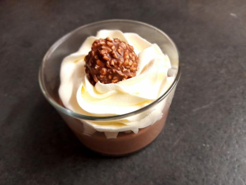 Cliquez pour zoomer ! Crème dessert au Ferrero Rocher Thermomix par moumayoub