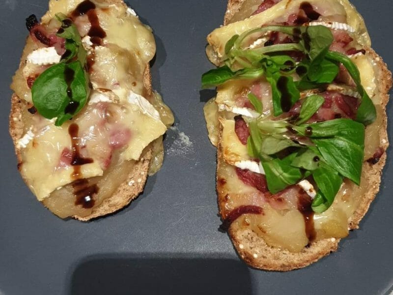 Cliquez pour zoomer ! Tartines normandes pommes et camembert Thermomix par aure_27