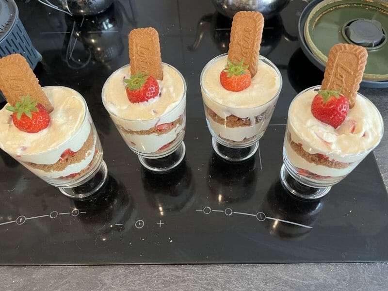 Cliquez pour zoomer ! Tiramisu aux framboises et spéculoos Thermomix par meghanooush