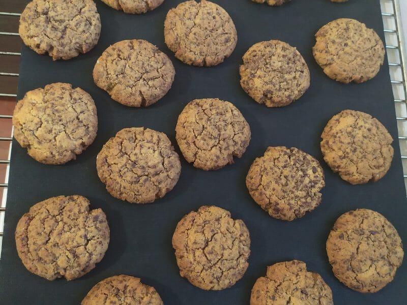 Cliquez pour zoomer ! Cookies au pain rassis et pépites de chocolat Thermomix par yasouka