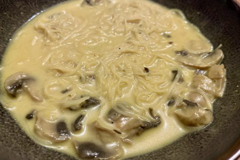 Cliquez pour zoomer ! Soupe curry-coco aux champignons Thermomix par caroline59470