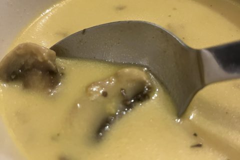 Cliquez pour zoomer ! Soupe curry-coco aux champignons Thermomix par caroline59470