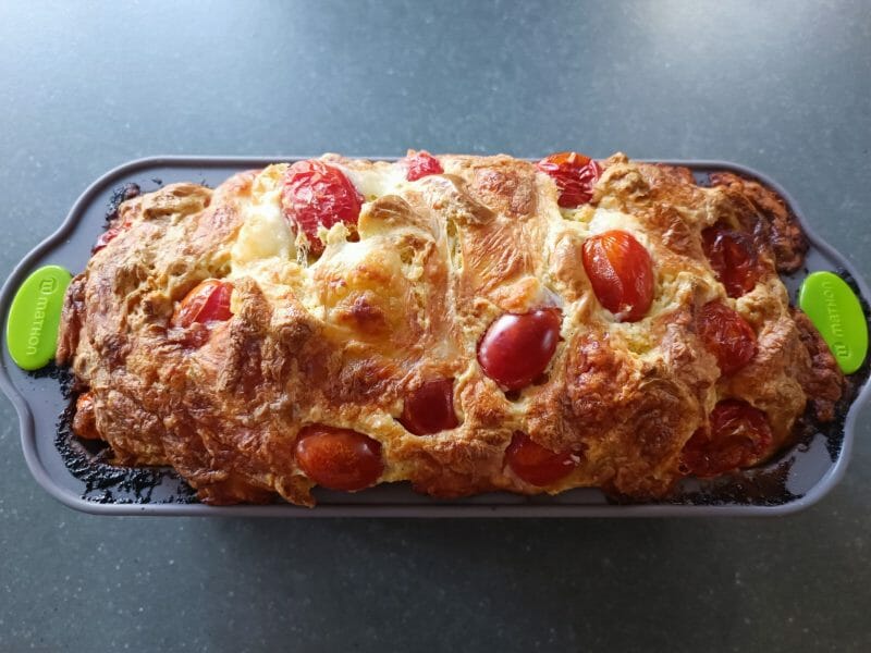 Cliquez pour zoomer ! Cake tomates mozzarella et lardons Thermomix par caroline59470