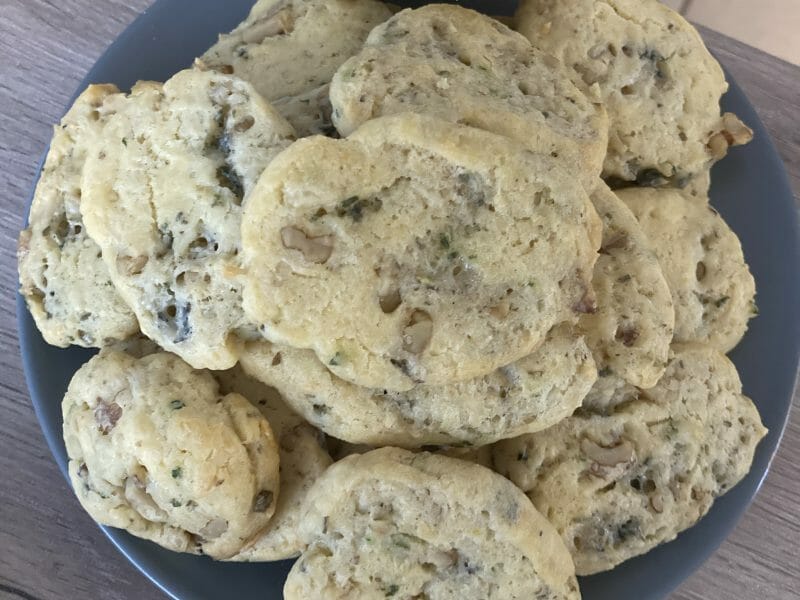 Cliquez pour zoomer ! Cookies noix et roquefort Thermomix par Elo Jeff