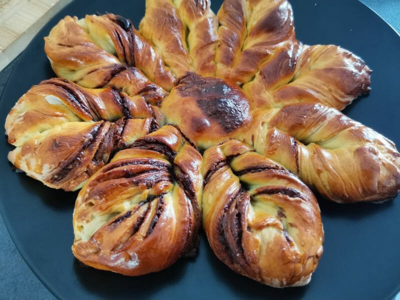 Cliquez pour zoomer ! Brioche étoilée au Nutella Thermomix par chloe_89