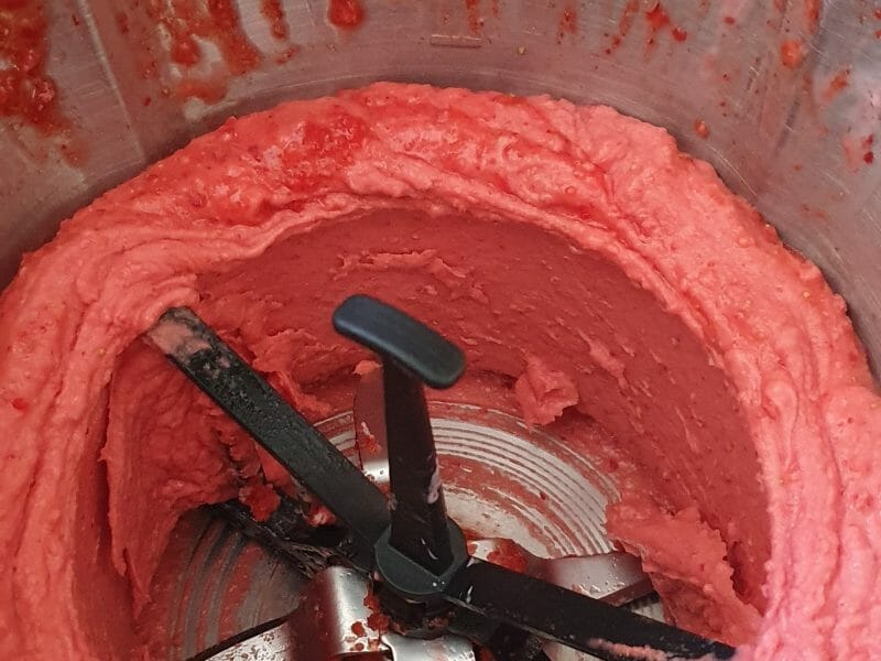 Cliquez pour zoomer ! Glace à la fraise Thermomix par Calerem24