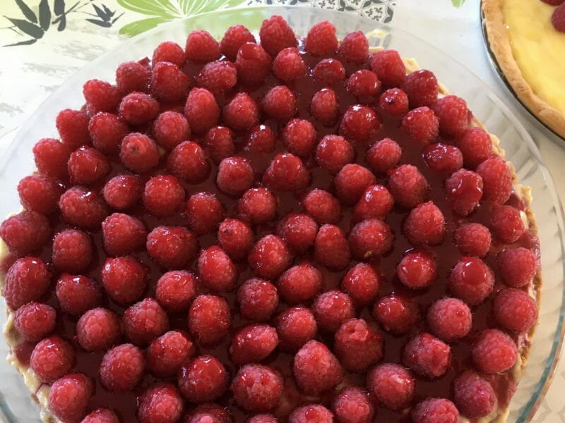 Cliquez pour zoomer ! Tartelettes framboises sur crème d’amande et pistache Thermomix par missbzh
