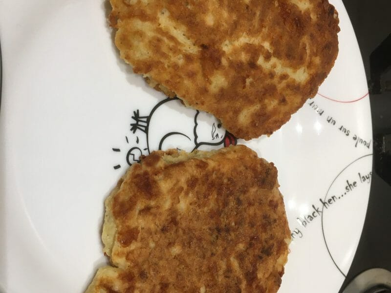 Cliquez pour zoomer ! Galettes de chou-fleur et sauce yaourt Thermomix par missbzh