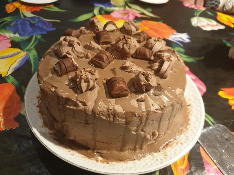 Cliquez pour zoomer ! Layer cake Kinder Bueno Thermomix par assia_9