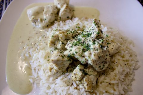 Cliquez pour zoomer ! Blancs de poulet sauce moutarde et curry Thermomix par nenexx