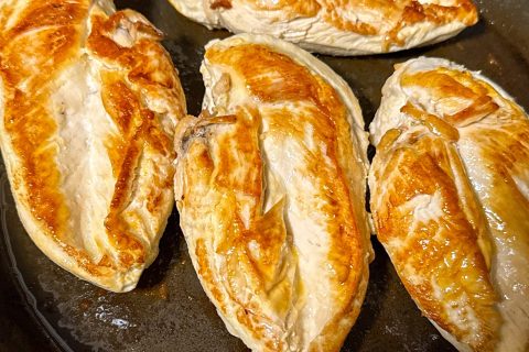 Cliquez pour zoomer ! Escalopes de poulet basquaise Thermomix par nenexx