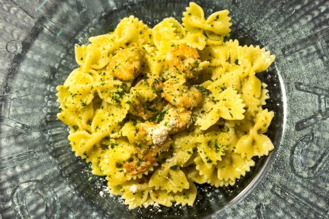 Cliquez pour zoomer ! Farfalle au pesto et crevettes Thermomix par nenexx