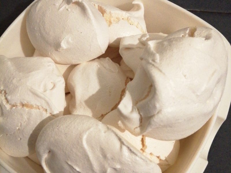 Cliquez pour zoomer ! Meringues Thermomix par nelly42800
