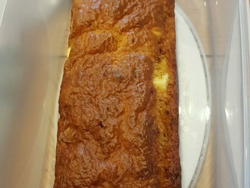 Cliquez pour zoomer ! Cake aux poivrons, fêta et olives Thermomix par veronique67