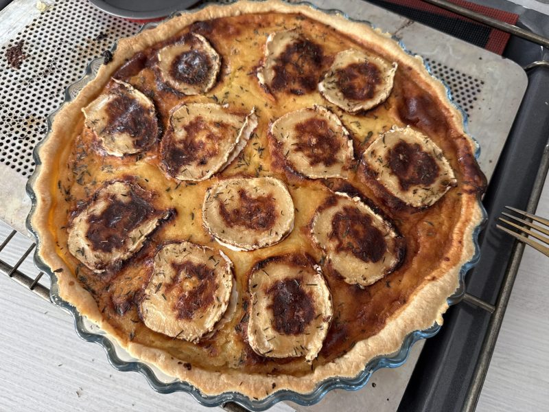 Cliquez pour zoomer ! Quiche oignons, chèvre et miel Thermomix par lia_1