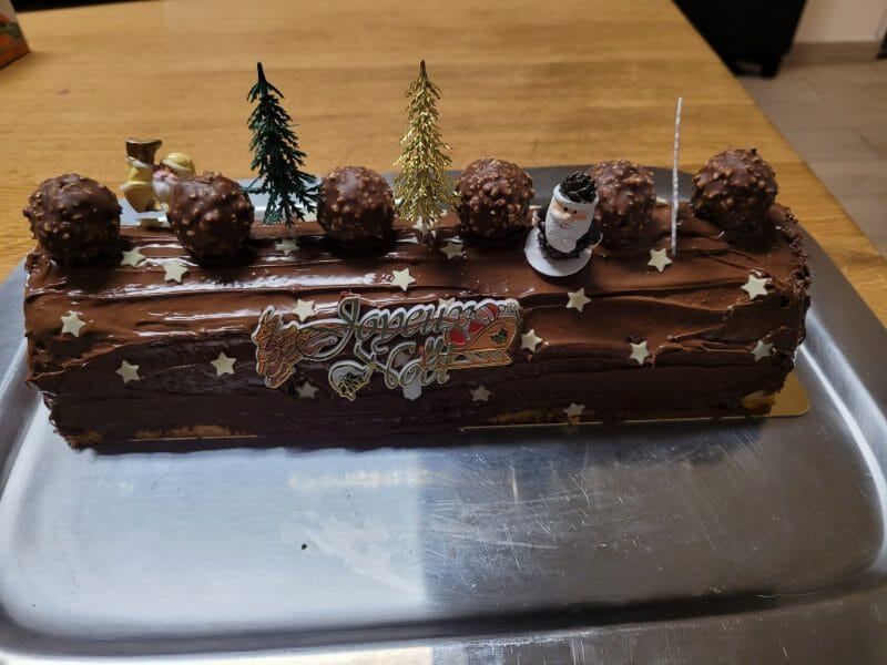 Cliquez pour zoomer ! Bûche Ferrero Rocher Thermomix par lucie2000