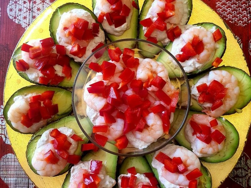 Cliquez pour zoomer ! Avocats aux rillettes de thon au basilic Thermomix par marie_laure_8