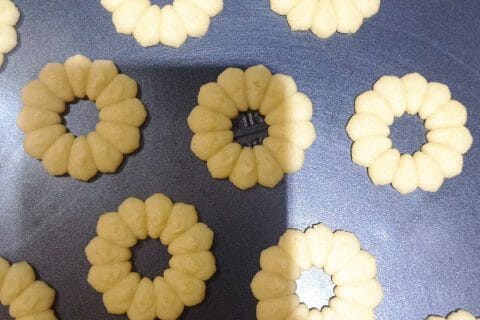 Cliquez pour zoomer ! Sablés à la presse à biscuits Thermomix par Aliya