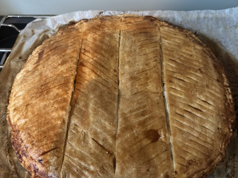 Cliquez pour zoomer ! Galette des rois à la frangipane Thermomix par christine_mtox