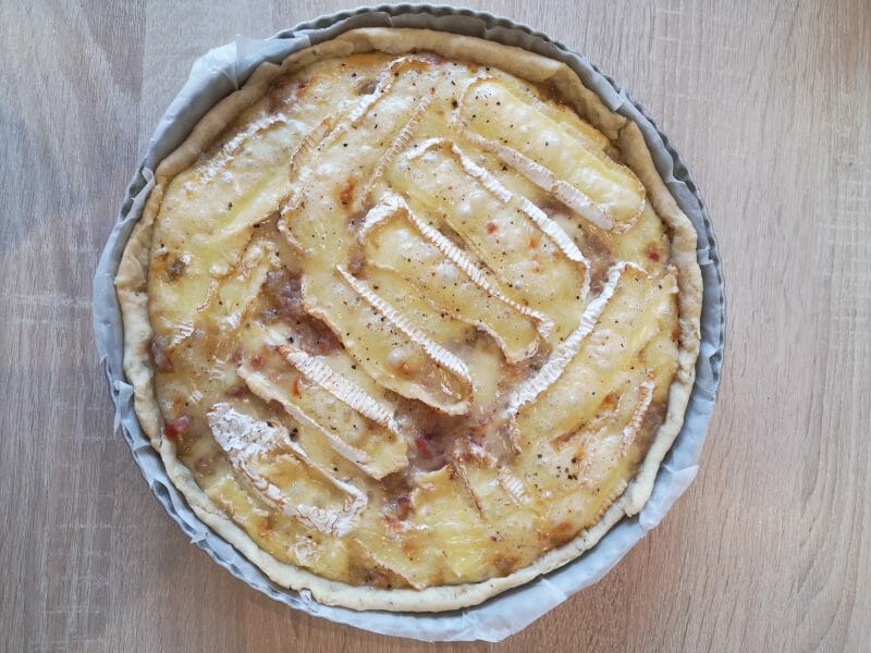 Cliquez pour zoomer ! Tarte au camembert, pommes et lardons Thermomix par celinecez