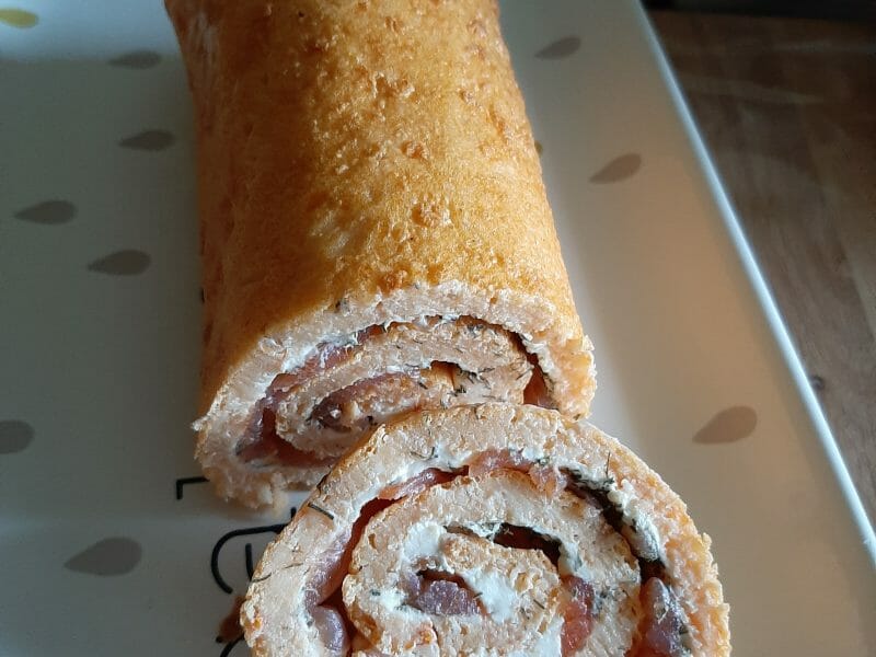 Cliquez pour zoomer ! Roulé à la tomate, saumon et fromage Thermomix par tet82